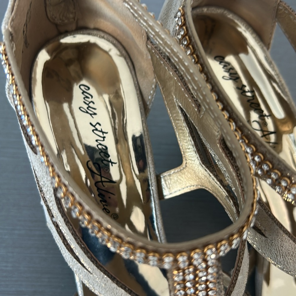 Sandals gold heels Easy street. formal wear. stone embellishment. size 7. NWOT - Picture 7 of 14